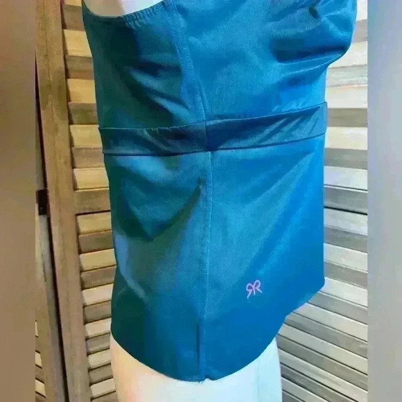 Ruby Ribbon Reina Cami Dark Teal Peacock
Smoothing Tank, #1812, Size40 - Picture 4 of 5